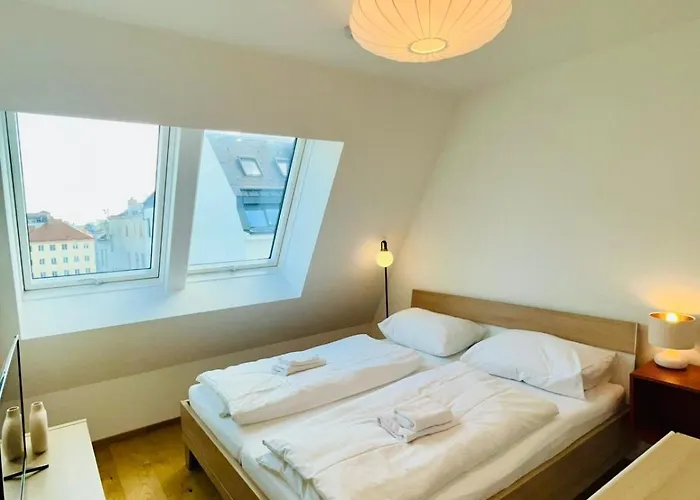 Апартаменти Orestaliving - Penthouse With Private Terrace Відень